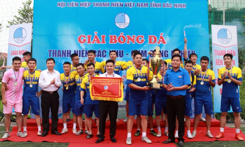 Bế mạc Giải bóng đá “Thanh niên các Khu – Cụm công nghiệp tỉnh Bắc Ninh, năm 2018”