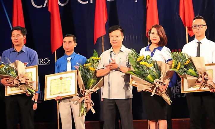 Thực hiện hiệu quả nhiệm vụ kinh doanh và hoạt động an sinh xã hội