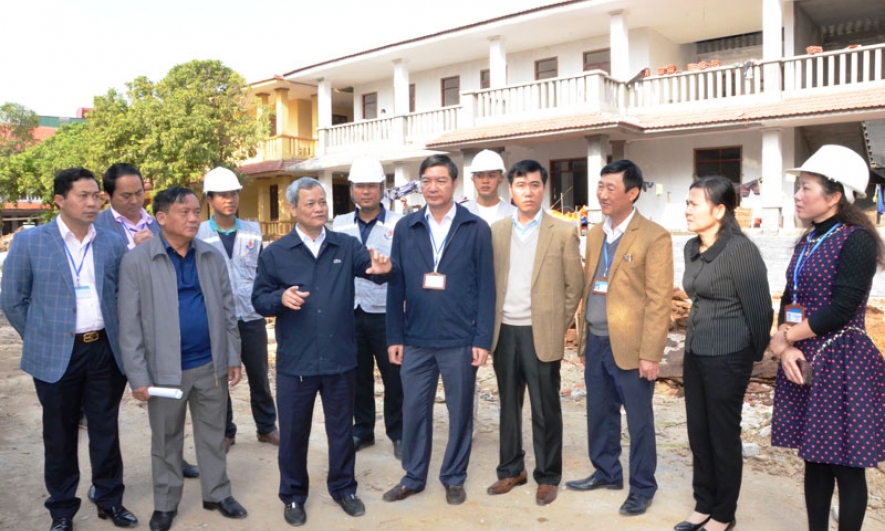 Chủ tịch UBND tỉnh kiểm tra tiến độ xây dựng Trung tâm Nuôi dưỡng người có công và bảo trợ xã hội, trường THPT Hoàng Quốc Việt