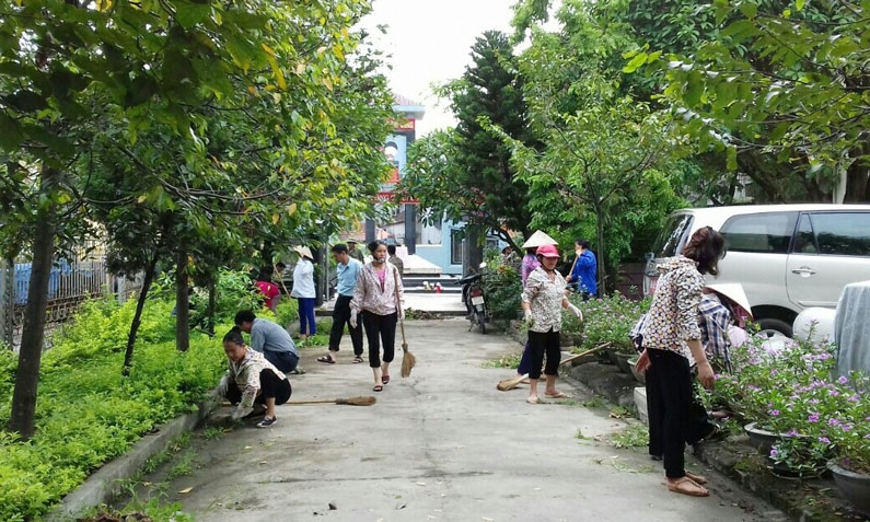 Phụ nữ Vạn An thi đua yêu nước