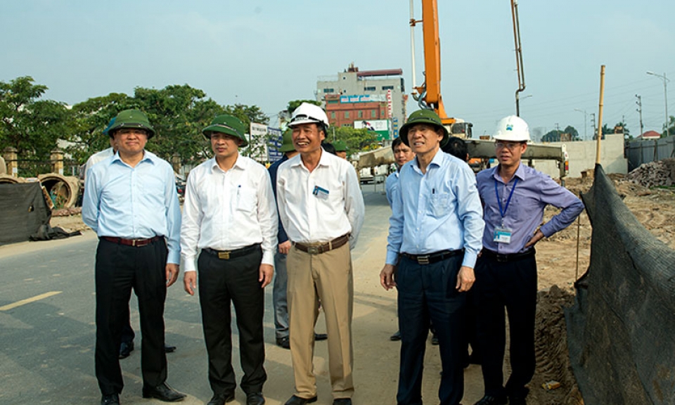 Lãnh đạo tỉnh kiểm tra tiến độ các dự án giao thông