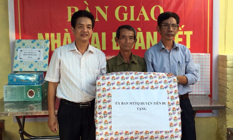 Tiên Du chăm lo Tết cho người có công, người nghèo