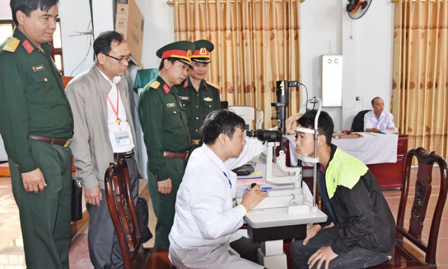 Tuyển chọn công dân nhập ngũ dân chủ, công khai, công bằng, đúng luật