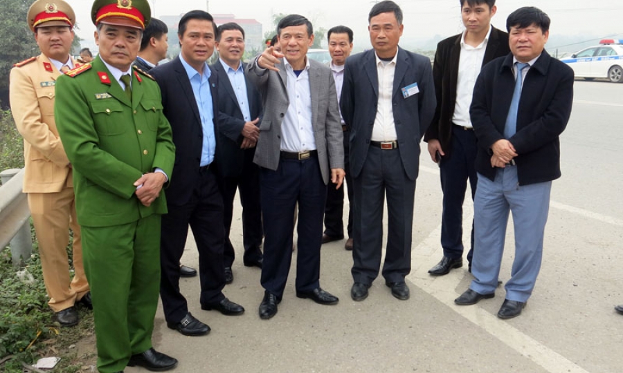 Lãnh đạo tỉnh kiểm tra tình hình tổ chức giao thông Quốc lộ 38 giao đường tỉnh 279