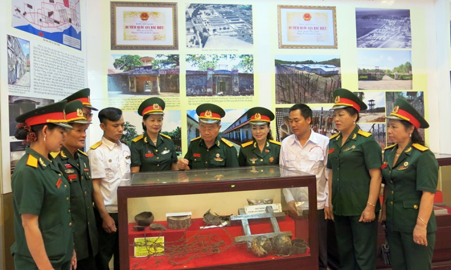 Vun đắp truyền thống cách mạng cho thế hệ trẻ