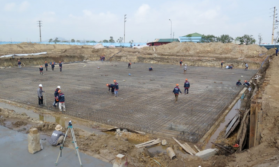 Trên công trường dự án cấp nước sạch Bồng Lai