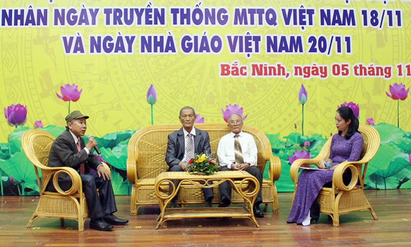 Gắn công tác mặt trận với học tập và làm theo Bác