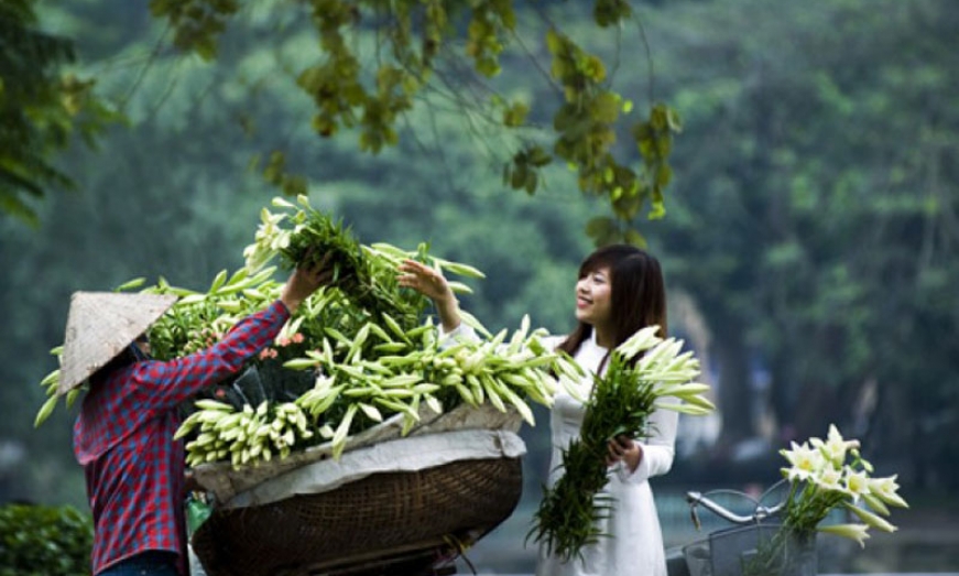 Chạm khẽ tháng Tư