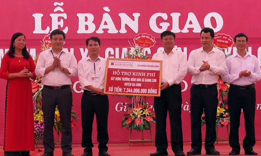 Bàn giao cụm trường Mầm non trung tâm xã Giang Sơn