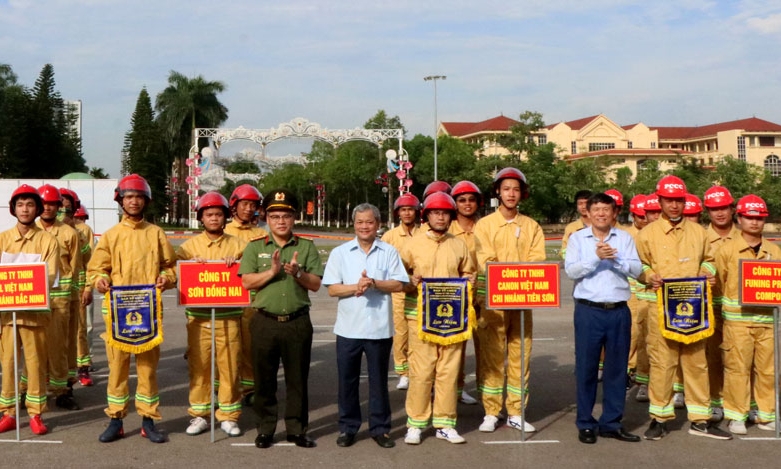 Chung kết Hội thao kỹ thuật nghiệp vụ chữa cháy và CNCH lực lượng PCCC cơ sở trong các KCN tỉnh lần thứ I