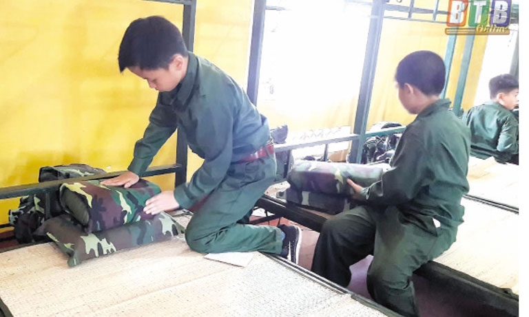 “Học kỳ trong quân đội”- hoạt động bổ ích cho trẻ em dịp hè