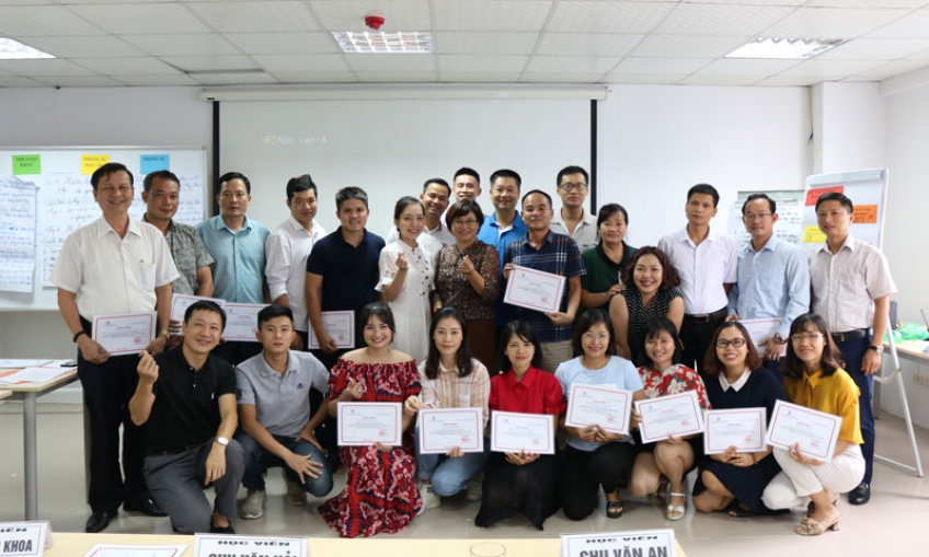 Hơn 30 phóng viên tập huấn nghiệp vụ “Phóng sự điều tra”