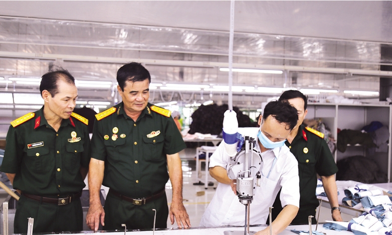Người cựu chiến binh  trên mặt trận mới