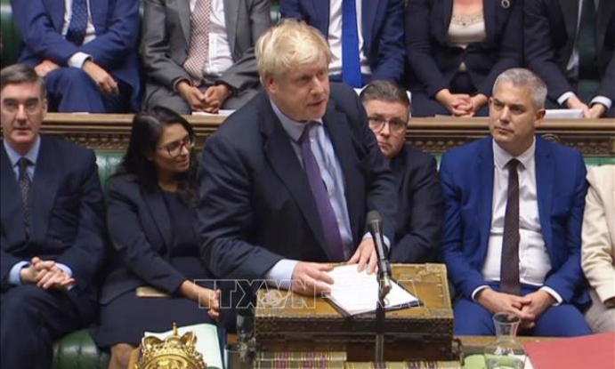 Thủ tướng Anh kêu gọi EU không tiếp tục trì hoãn Brexit