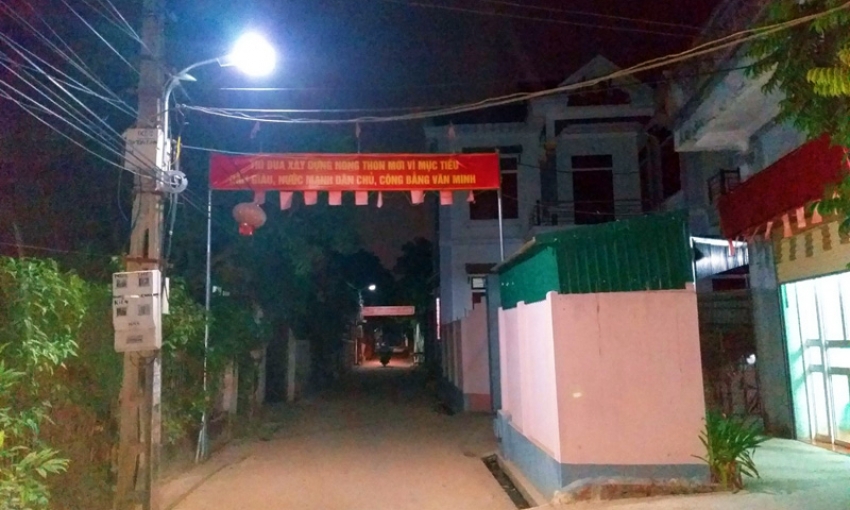 Tuổi trẻ Thuận Thành chung tay thắp sáng đường quê