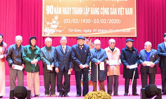 Thị ủy Từ Sơn kỷ niệm 90 năm ngày thành lập Đảng