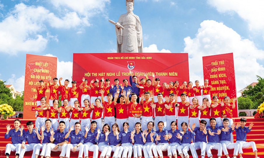 Sức trẻ  trên những nẻo quê hương