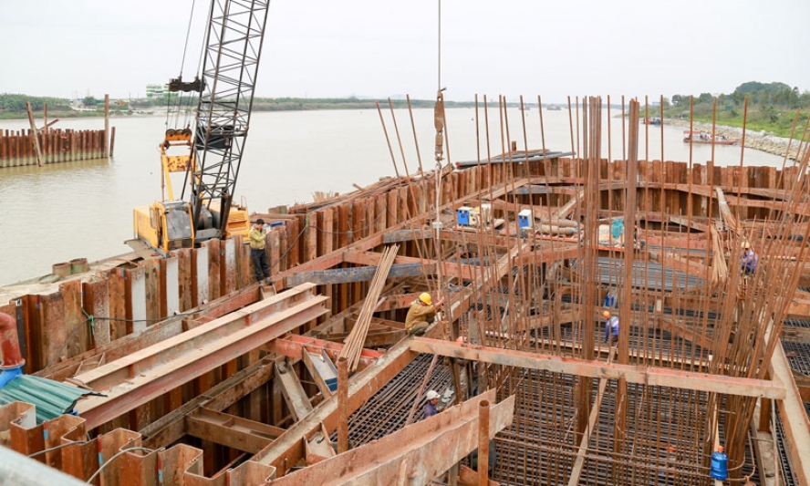 Trên công trường cầu Phật Tích - Đại Đồng Thành