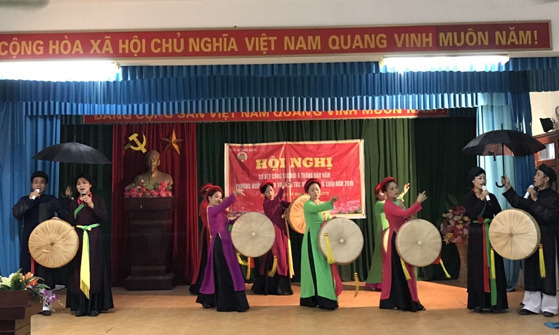 Tháo gỡ vướng mắc từ chi hội nông dân