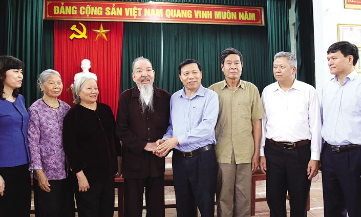 Lãnh đạo tỉnh dự sinh hoạt Chi bộ tại cơ sở