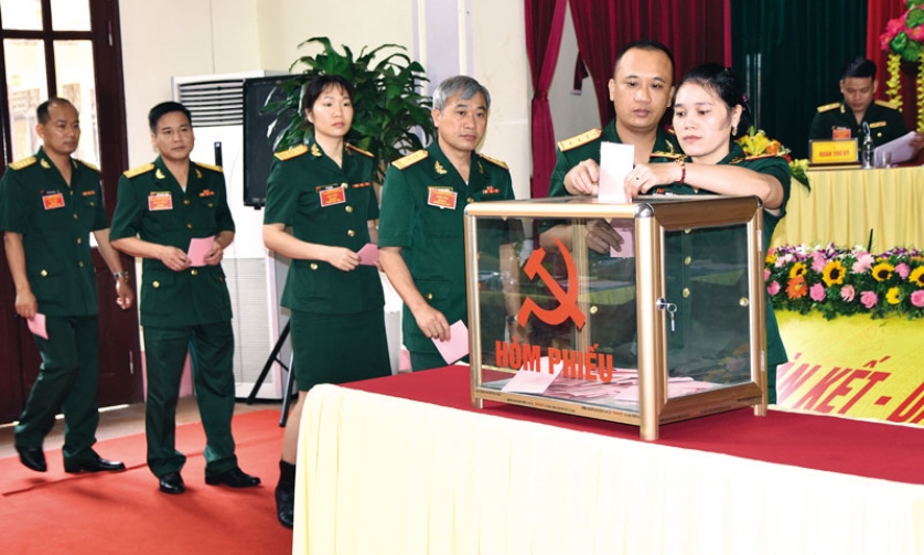 Tập trung hoàn thành tổ chức  Đại hội Đảng bộ các cấp