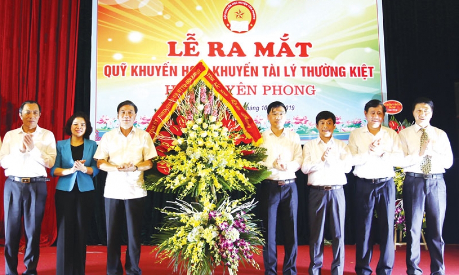 Sự nghiệp trồng người  thêm nhiều khởi sắc