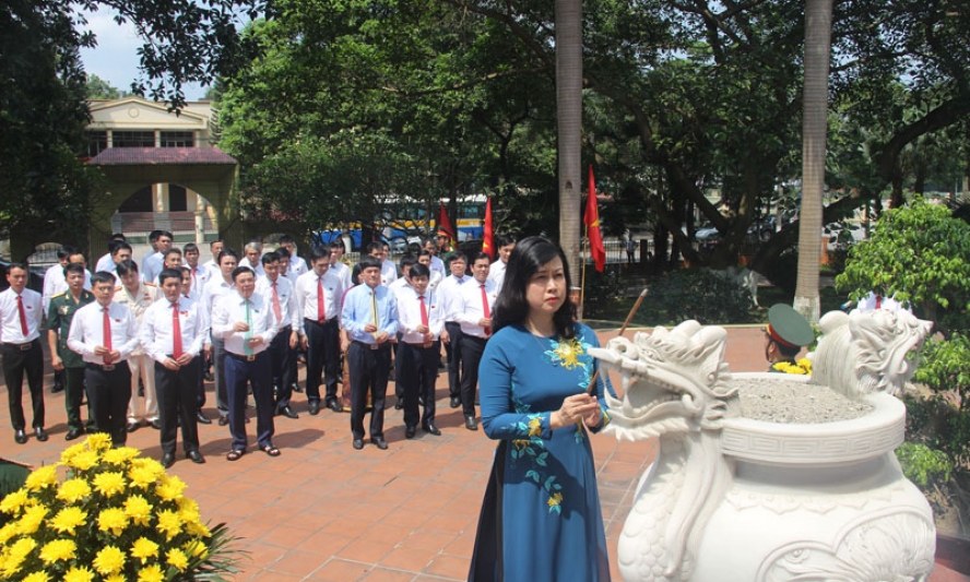 Ngày làm việc thứ nhất Đại hội Đại biểu Đảng bộ huyện Yên Phong lần thứ XXIII
