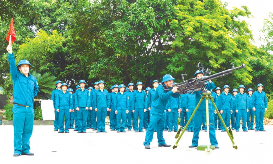 Dân quân tự vệ  trong mùa huấn luyện
