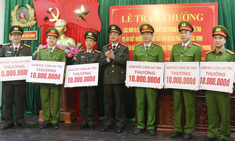 Kiềm chế, đẩy lùi tội phạm hình sự