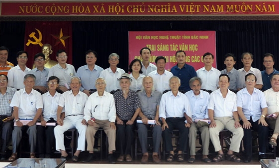 Khai mạc trại sáng tác văn học