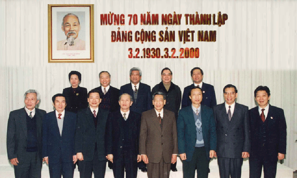 Tổng Bí thư Lê Khả Phiêu  với lời Bác dạy về chỉnh đốn Đảng