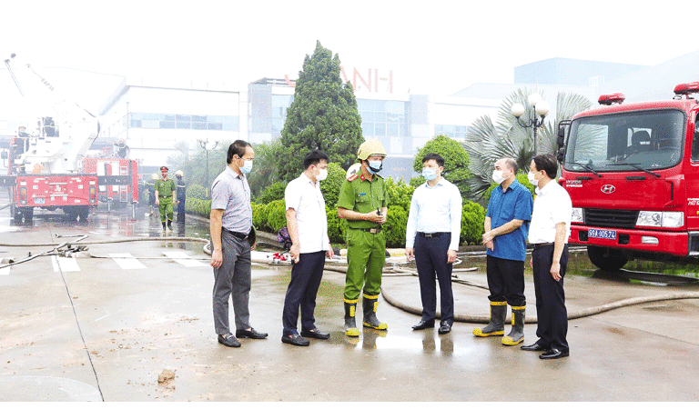Cháy tại kho sơn Công ty TNHH Jaanh Vina