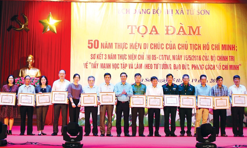 Học và làm theo Bác  tạo động lực phát triển
