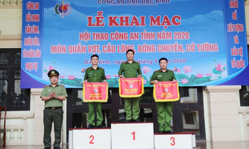 Hội thao chào mừng kỷ niệm 75 năm ngày truyền thống Công an nhân dân và 15 năm Ngày hội toàn dân bảo vệ an ninh Tổ quốc (19-8)