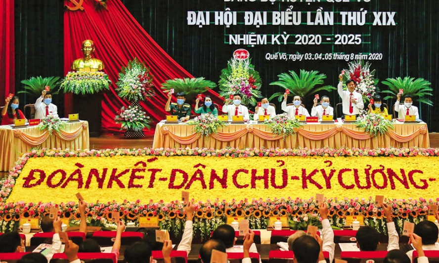 Ngày làm việc thứ Nhất  Đại hội Đại biểu Đảng bộ huyện Quế Võ lần thứ XIX