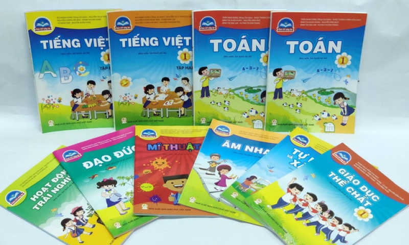 Từ năm học 2021-2022: UBND cấp tỉnh quyết định chọn sách giáo khoa