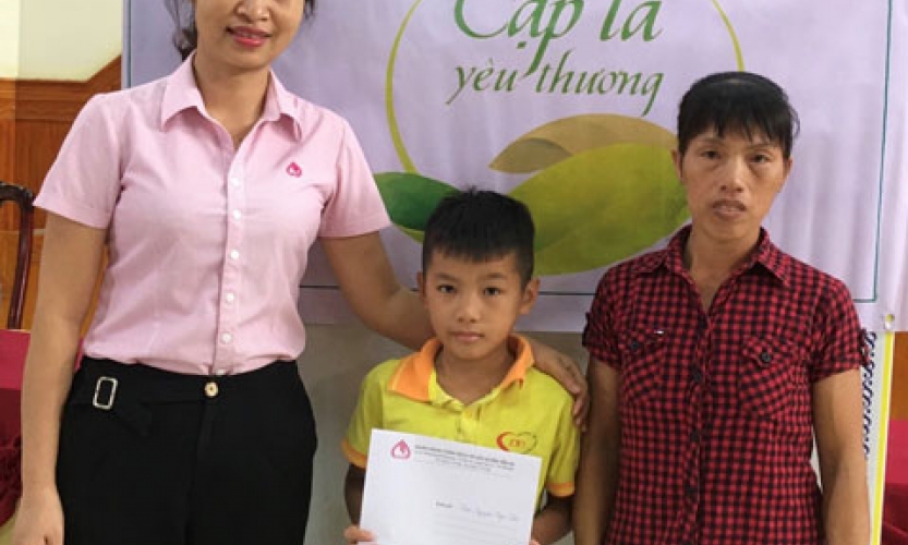 48 học sinh được hỗ trợ từ chương trình “Cặp lá yêu thương”