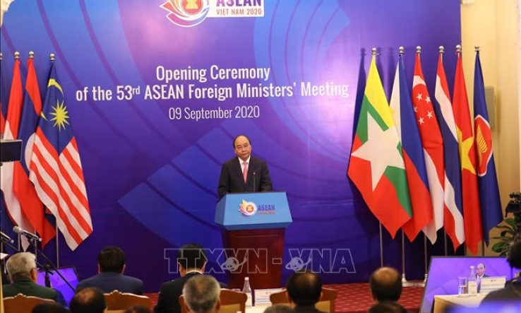 Thủ tướng Nguyễn Xuân Phúc: ASEAN cần tiếp tục đoàn kết, kiên định con đường và phương cách của mình