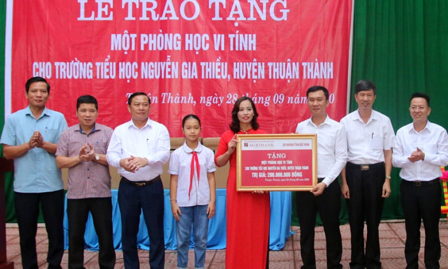 Góp sức cùng địa phương  thực hiện công tác  an sinh xã hội