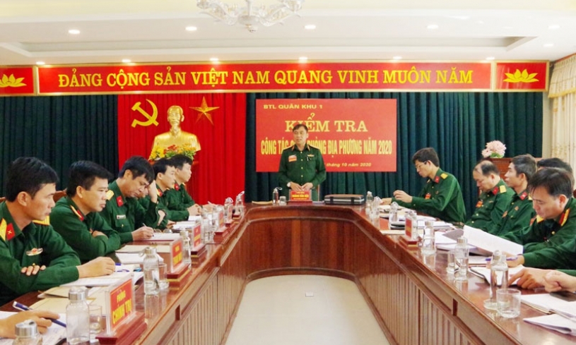 Quân khu 1 kiểm tra công tác quốc phòng địa phương đối với Bộ CHQS tỉnh