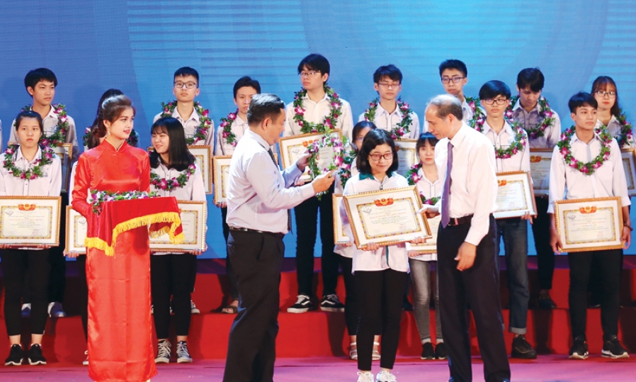 Bắc Ninh chăm lo khuyến học, khuyến tài