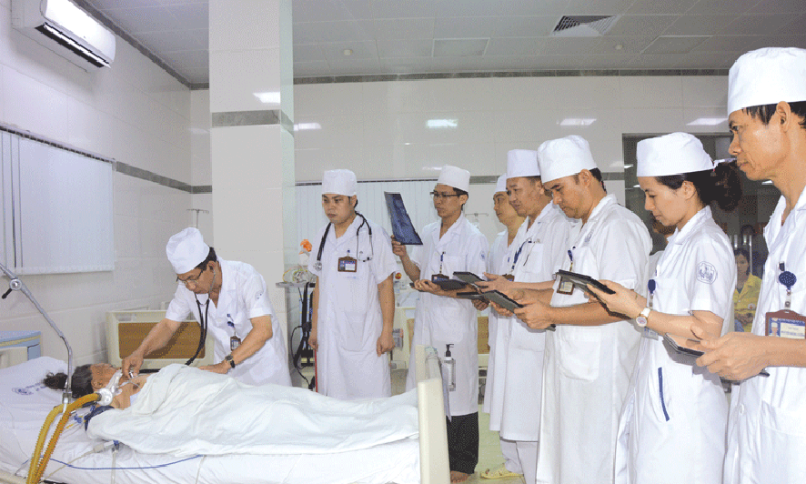 Xây dựng “Bệnh viện hướng tới thông minh”  nâng cao chất lượng mọi mặt vì sự hài lòng  của người bệnh