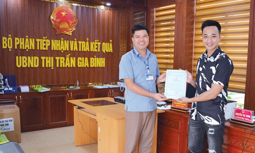 Xây dựng hình ảnh cơ quan công quyền  chuyên nghiệp và thân thiện