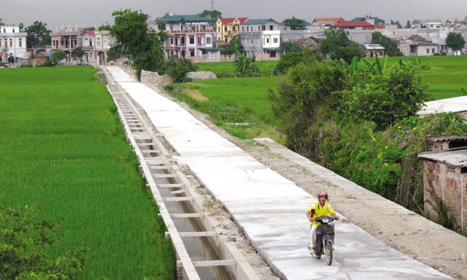 Xây dựng Đảng gắn với  chăm lo đời sống nhân dân