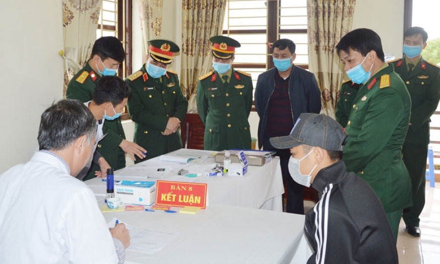 Quân khu 1 kiểm tra công tác khám sức khỏe nghĩa vụ quân sự