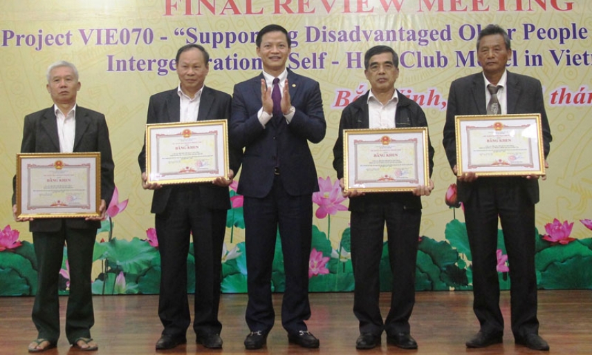 Sơ kết 3 năm thực hiện Đề án nhân rộng mô hình CLB Liên thế hệ tự giúp nhau