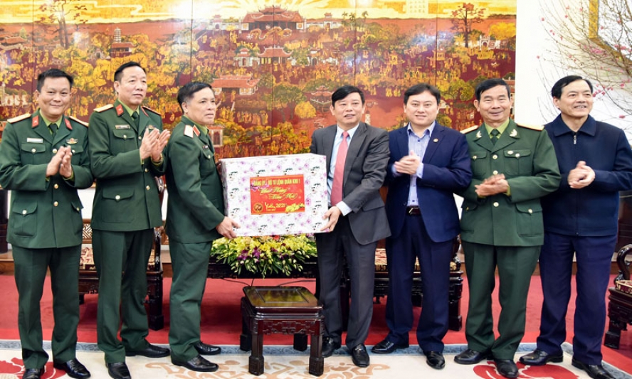 Bộ Tư lệnh Quân khu 1 chúc Tết tỉnh Bắc Ninh