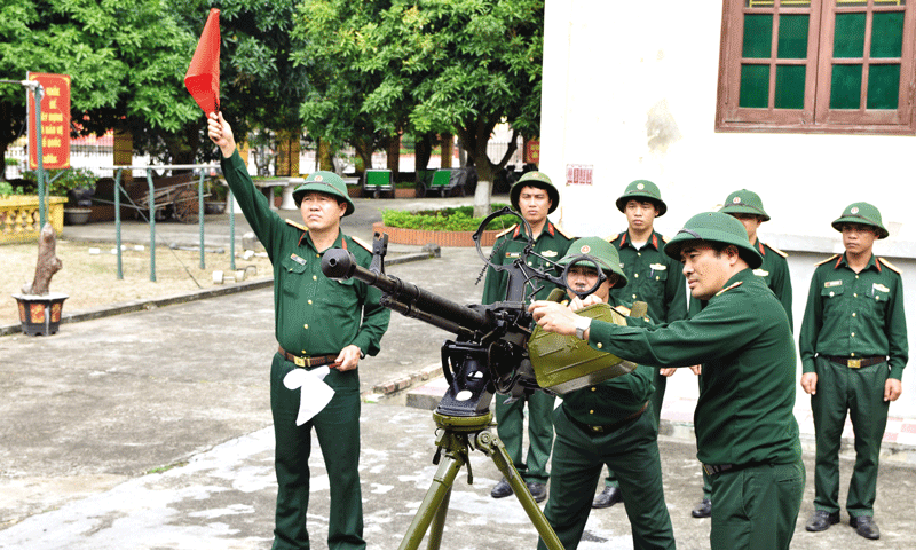 Hoàn thành xuất sắc nhiệm vụ quân sự, quốc phòng địa phương