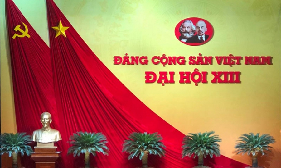 Ngày làm việc đầu tiên của Đại hội Đảng XIII