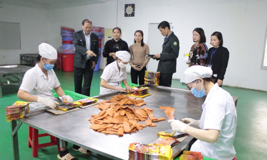Kiểm tra công tác bảo đảm ATTP tại huyện Quế Võ
